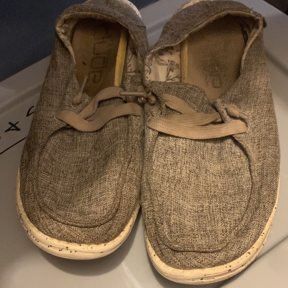 Hey dude women’s shoes